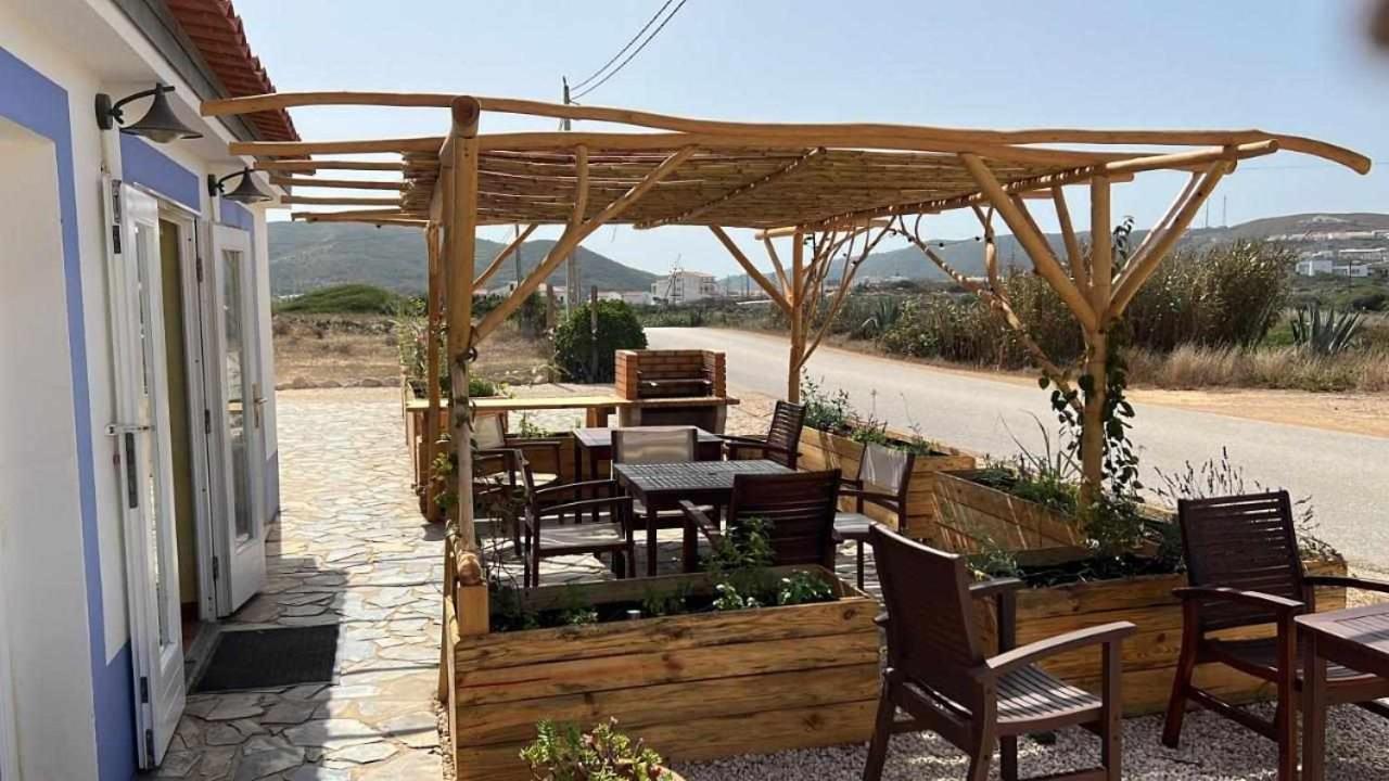 Casa Presente Guesthouse كاراباتيرا المظهر الخارجي الصورة